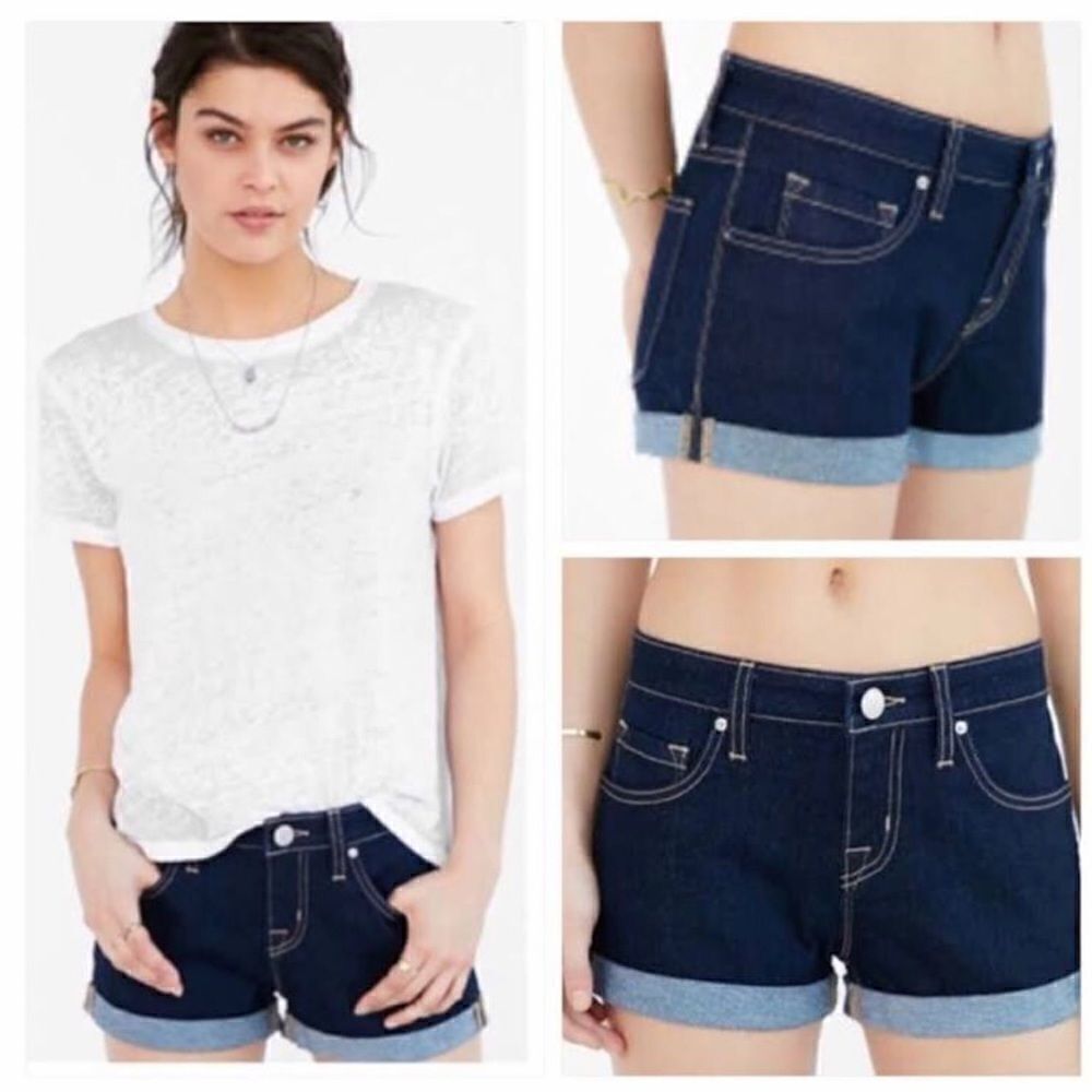BDG by urban outfitters dark wash shorts size 28